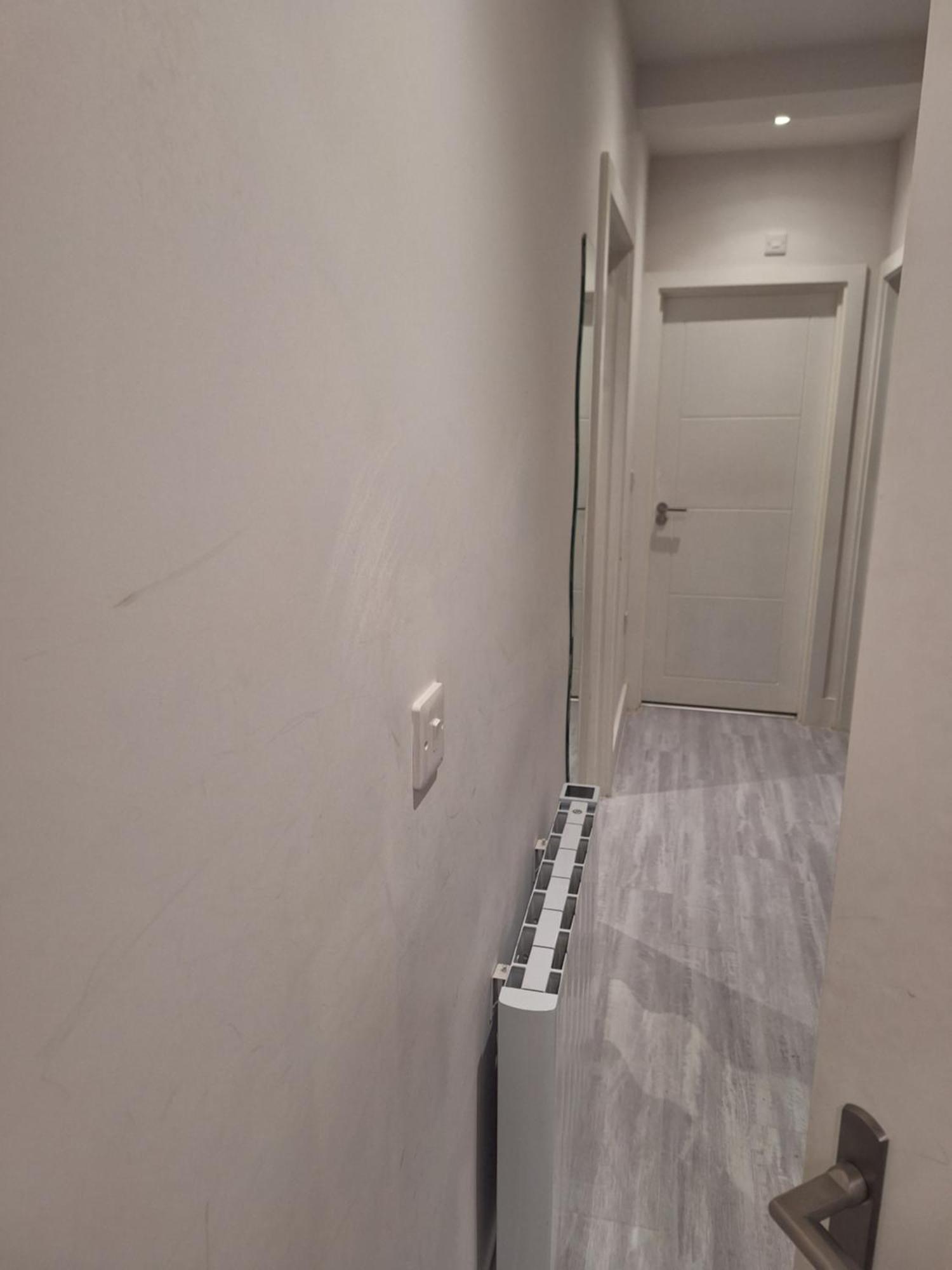 Budget Single Room Only For One Adult - Shared Flat Northolt  Екстериор снимка